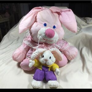 Vintage 80’s set of 2 Puffa Lump Happy-Mates Pink Honey Bunnie & White Bunny
